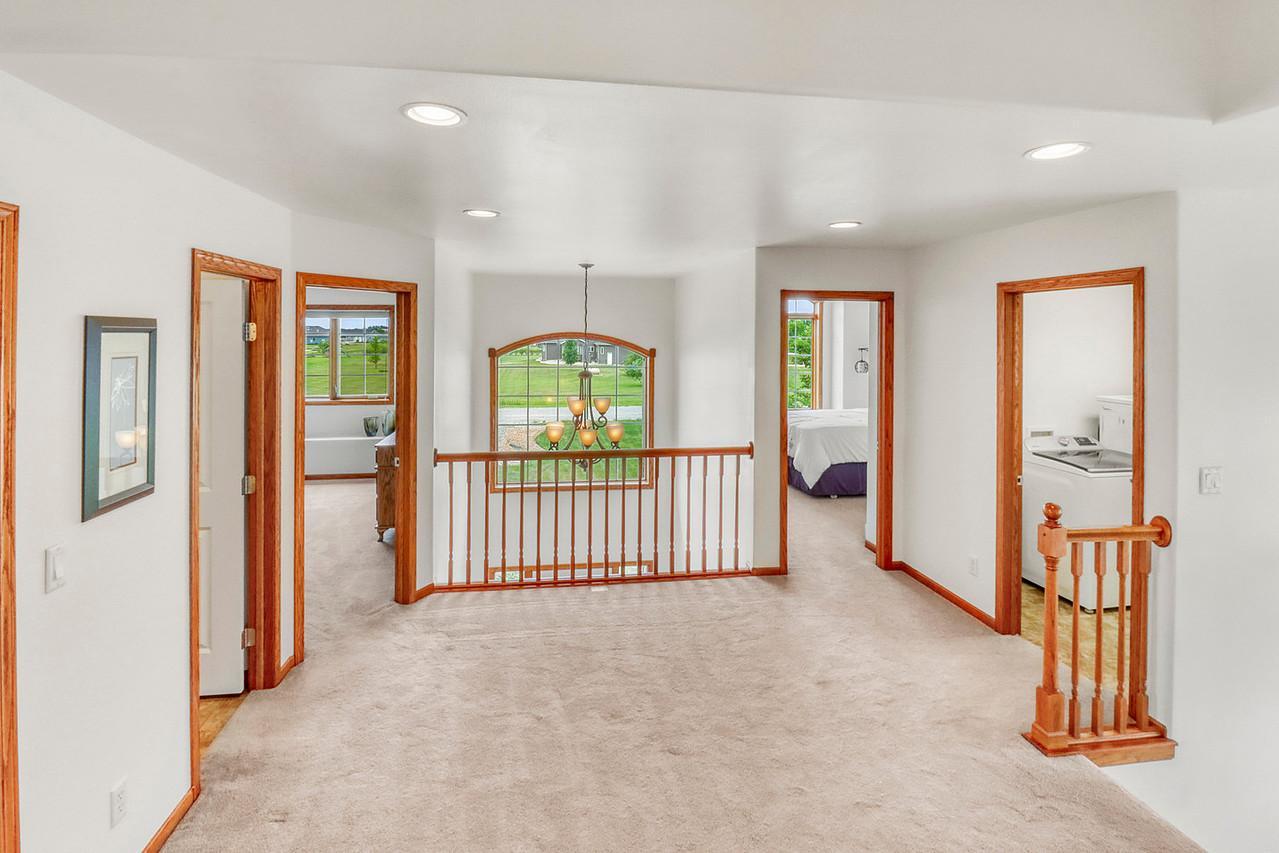 Upstairs1_2-1280.JPG