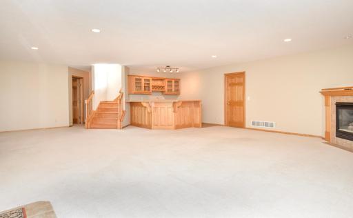 2355 Lehman Lane NE, Blaine, MN 55449
