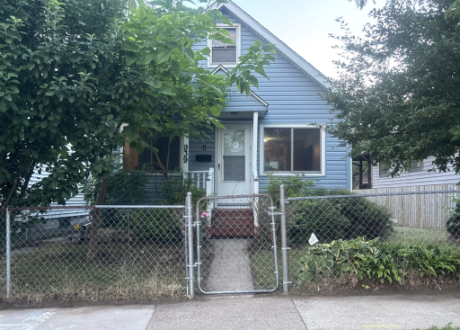 939 Earl Street, Saint Paul, MN 55106