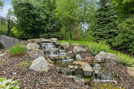 16415 56th Avenue N, Minneapolis, MN 55446