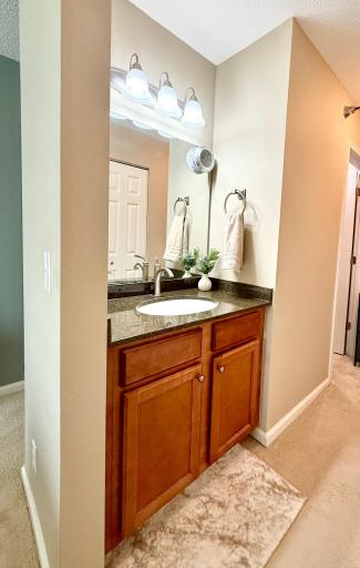 5998 Chasewood Parkway, 002, Minnetonka, MN 55343