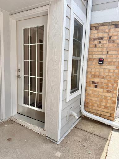5998 Chasewood Parkway, 002, Minnetonka, MN 55343
