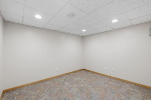 2213 E 117th Street, Burnsville, MN 55337