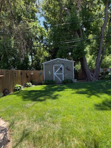 8 Imperial Drive E, West Saint Paul, MN 55118