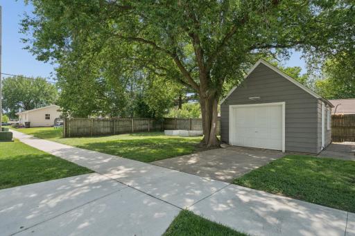 301 11th Avenue SW, Austin, MN 55912