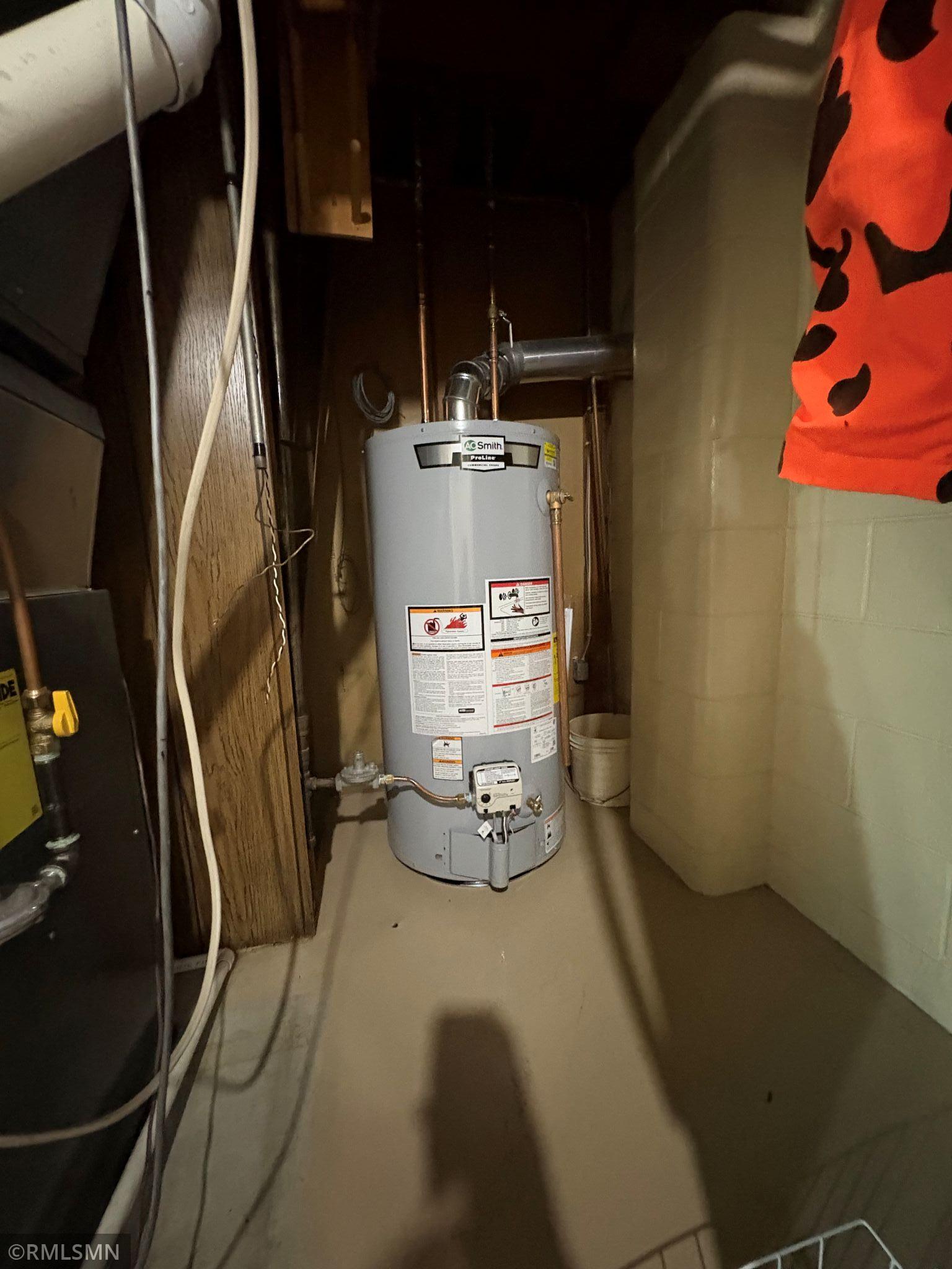water heater.JPG