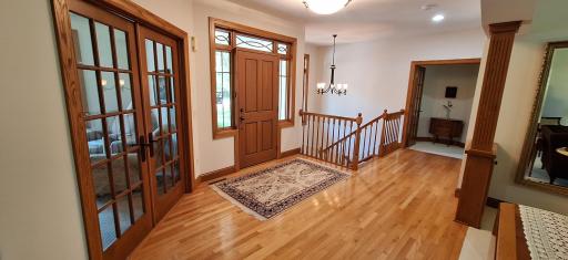 Large Main Entry with a Beautiful Hardwood Floor