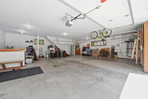 1900 Timber Ridge Drive, Burnsville, MN 55306