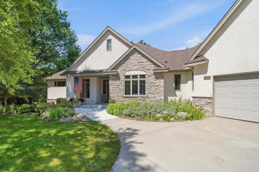 1900 Timber Ridge Drive, Burnsville, MN 55306