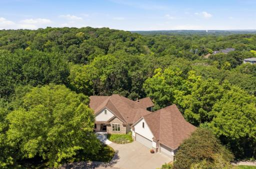 1900 Timber Ridge Drive, Burnsville, MN 55306