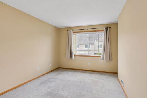 454 Willoughby Way W, Hopkins, MN 55305