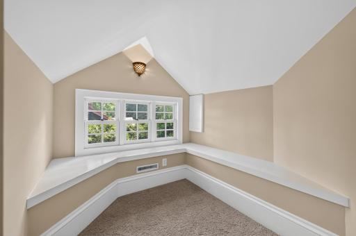 4805 Pleasant Avenue, Minneapolis, MN 55419