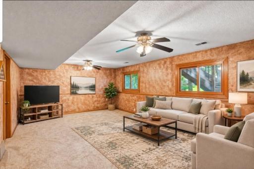 8068 Lower 147th Street W, Apple Valley, MN 55124