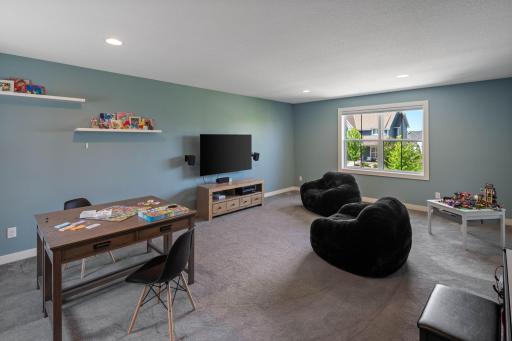 5220 Yellowstone Lane N, Minneapolis, MN 55446