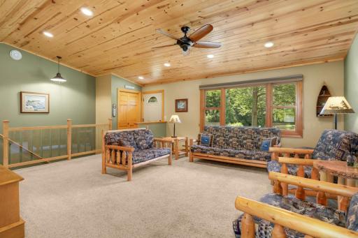 27985 Lakelawn Drive, Lindstrom, MN 55045