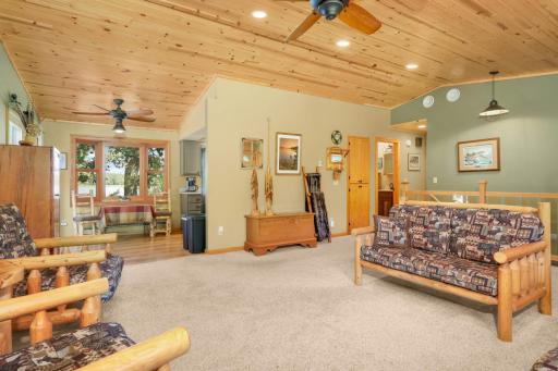 27985 Lakelawn Drive, Lindstrom, MN 55045