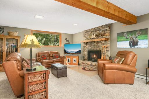 27985 Lakelawn Drive, Lindstrom, MN 55045