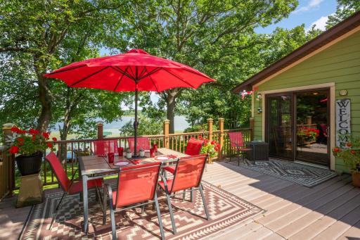 27985 Lakelawn Drive, Lindstrom, MN 55045