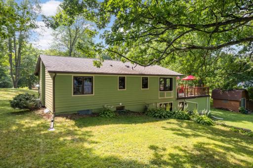 27985 Lakelawn Drive, Lindstrom, MN 55045