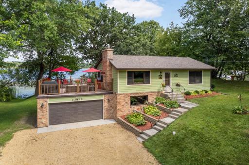 27985 Lakelawn Drive, Lindstrom, MN 55045