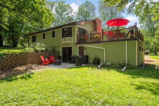 27985 Lakelawn Drive, Lindstrom, MN 55045