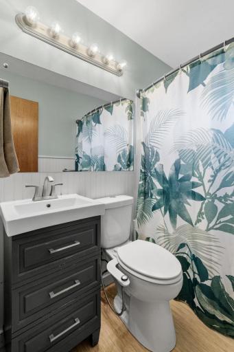 8528 Columbus Avenue S, Minneapolis, MN 55420