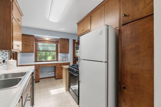8528 Columbus Avenue S, Minneapolis, MN 55420