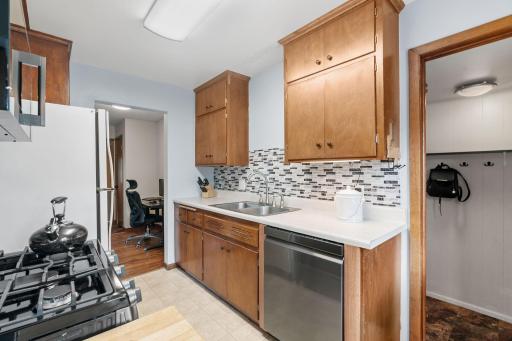 8528 Columbus Avenue S, Minneapolis, MN 55420