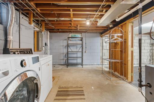8528 Columbus Avenue S, Minneapolis, MN 55420