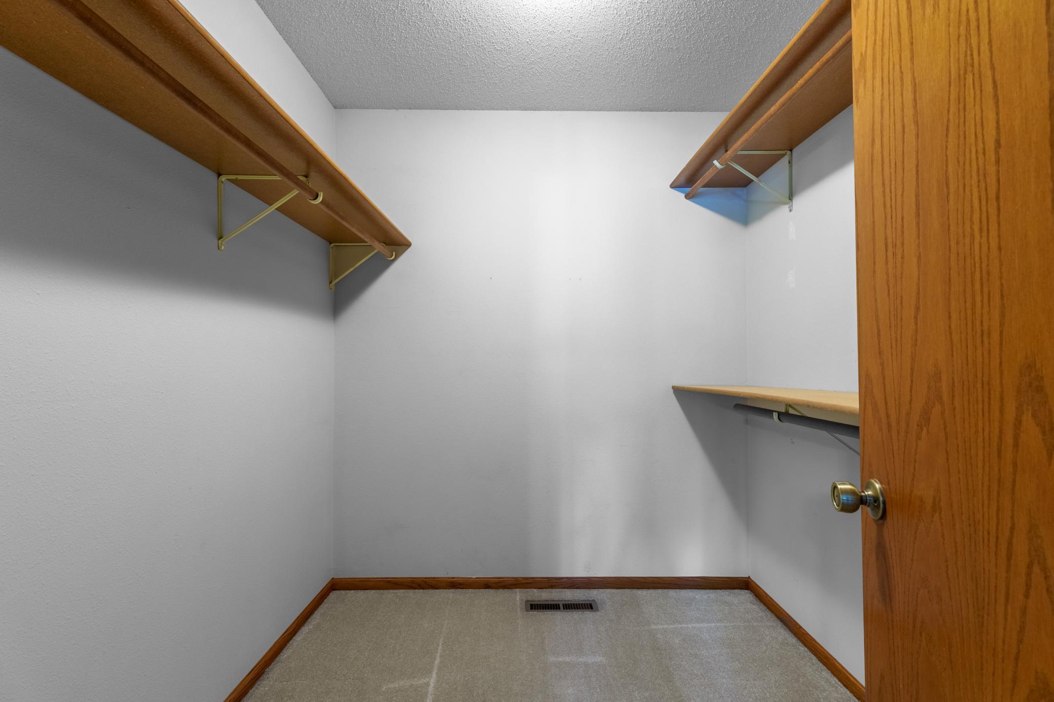16 Primary Closet.jpg