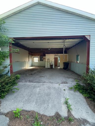 118 2nd Street SW, Hillsboro, ND 58045
