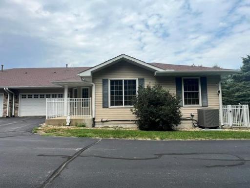 Photo for 2201 7th Street NW, A, Austin, MN 55912 - listing #7087768 2201 7th Street NW, A, Austin, MN 55912