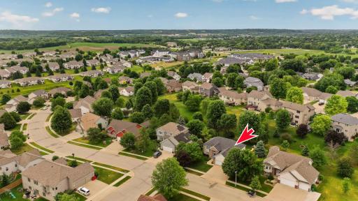2482 Crimson Ridge Circle NW, Rochester, MN 55901