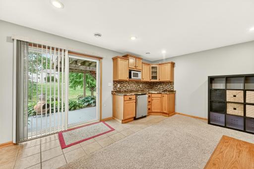 2482 Crimson Ridge Circle NW, Rochester, MN 55901