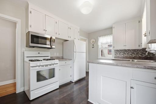 757 Nebraska Avenue W, Saint Paul, MN 55117