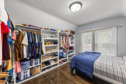 3810 Thomas Avenue N, Minneapolis, MN 55412