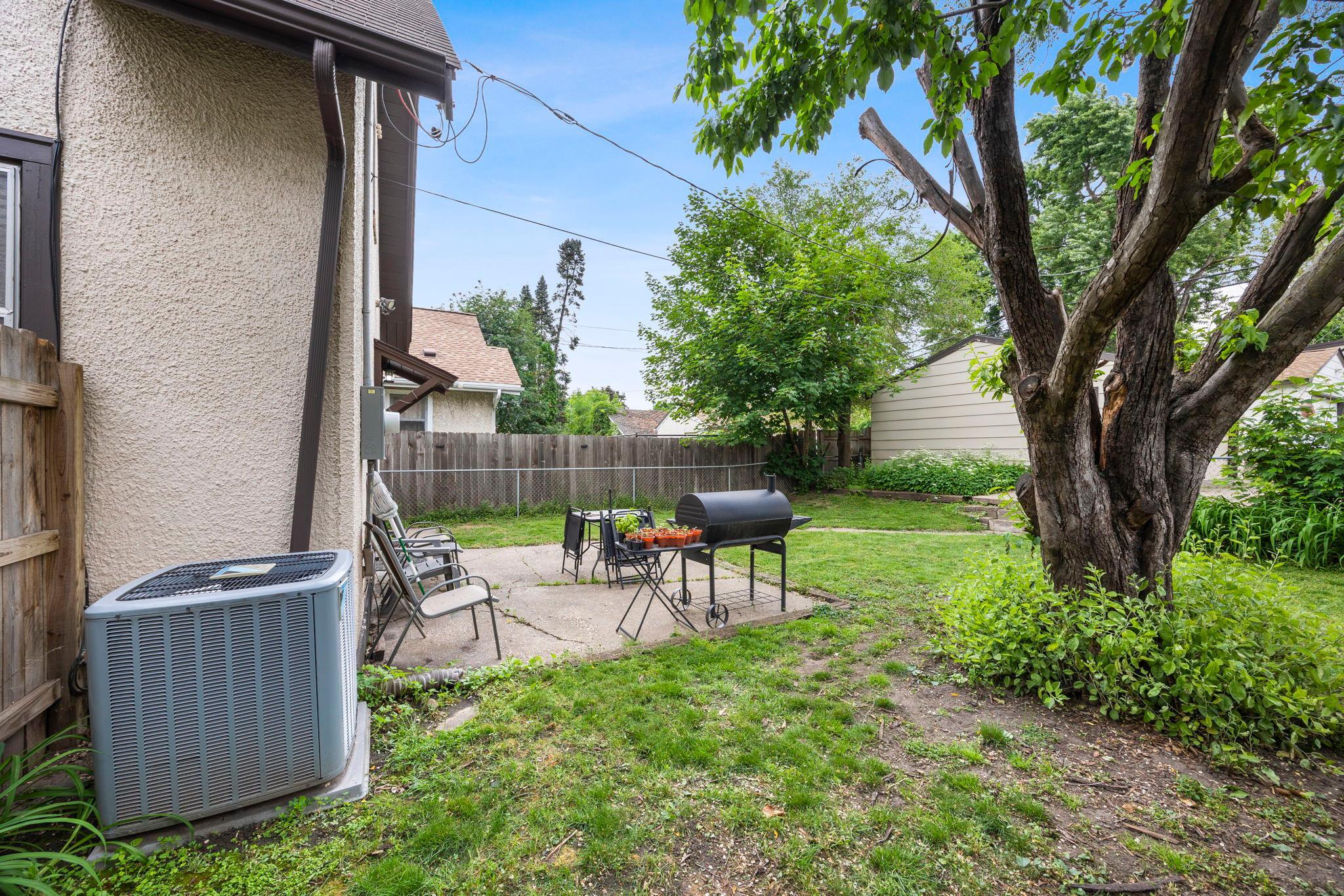 59-web-or-mls-3810 N Thomas Ave-193.jpg