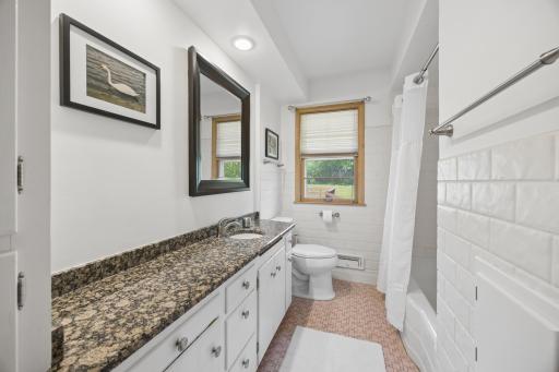 6204 Ashcroft Lane, Minneapolis, MN 55424