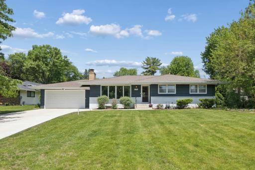 6204 Ashcroft Lane, Minneapolis, MN 55424