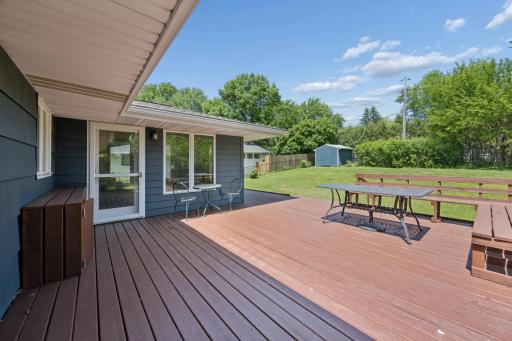 6204 Ashcroft Lane, Minneapolis, MN 55424