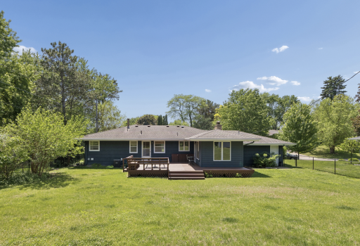 6204 Ashcroft Lane, Minneapolis, MN 55424