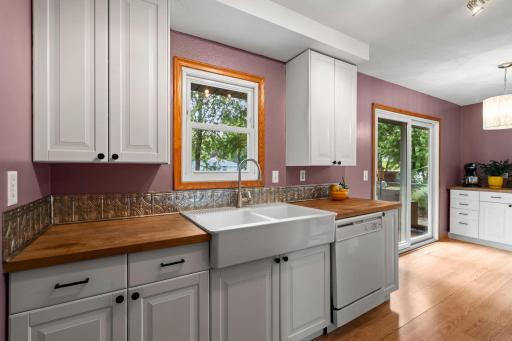 Farmhouse style sink