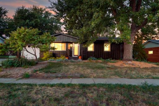 Fantastic South White Bear Lake Location