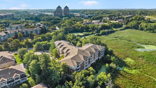 408 Parkers Lake Road, 206, Wayzata, MN 55391
