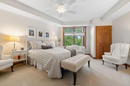 408 Parkers Lake Road, 206, Wayzata, MN 55391
