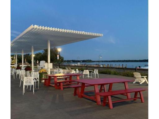 408 Parkers Lake Road, 206, Wayzata, MN 55391