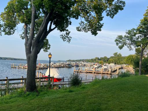 408 Parkers Lake Road, 206, Wayzata, MN 55391