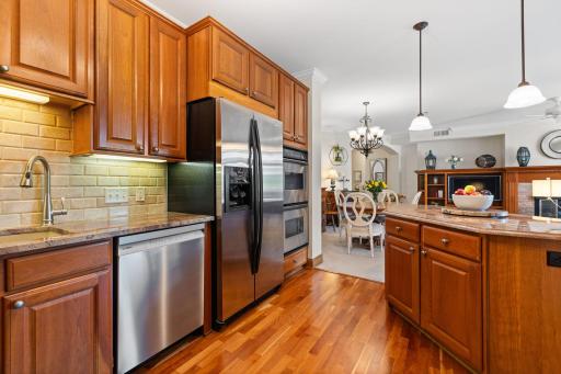 408 Parkers Lake Road, 206, Wayzata, MN 55391