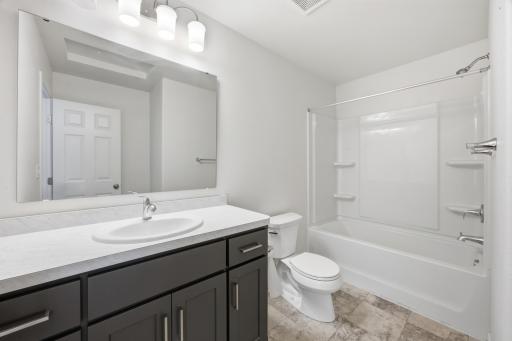 2506 Fulton Loop S, Fargo, ND 58104