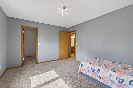 7060 137th Avenue NW, Ramsey, MN 55303